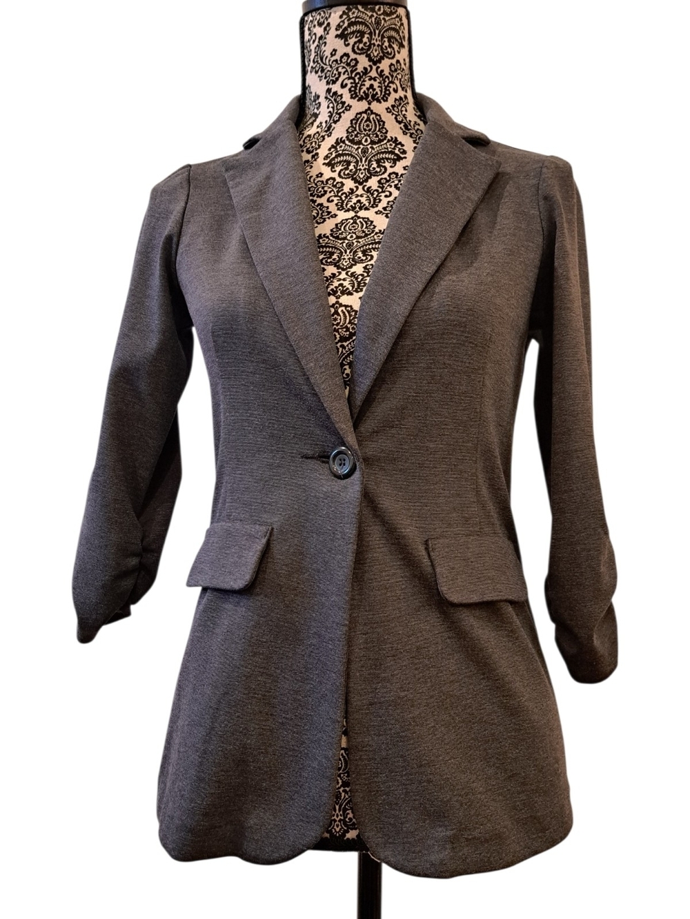 Flirtatious tailored Women's Single-Button Gray Blazer size S Juniors
